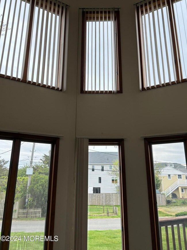 Atrium Windows