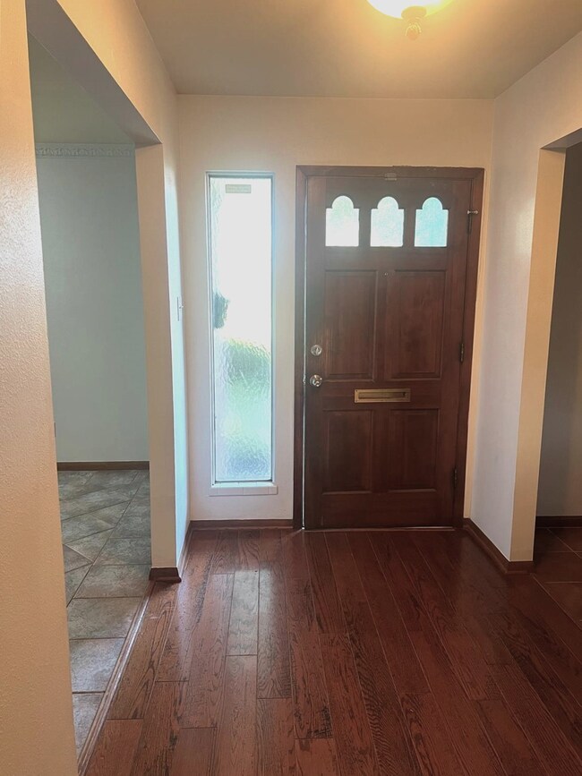 1030 Beaver Bend Rd, Houston, TX 77088 - photo 2