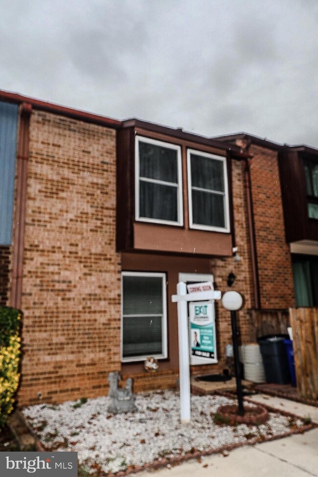 10540 Jason Ln, Columbia, MD 21044 - photo 2