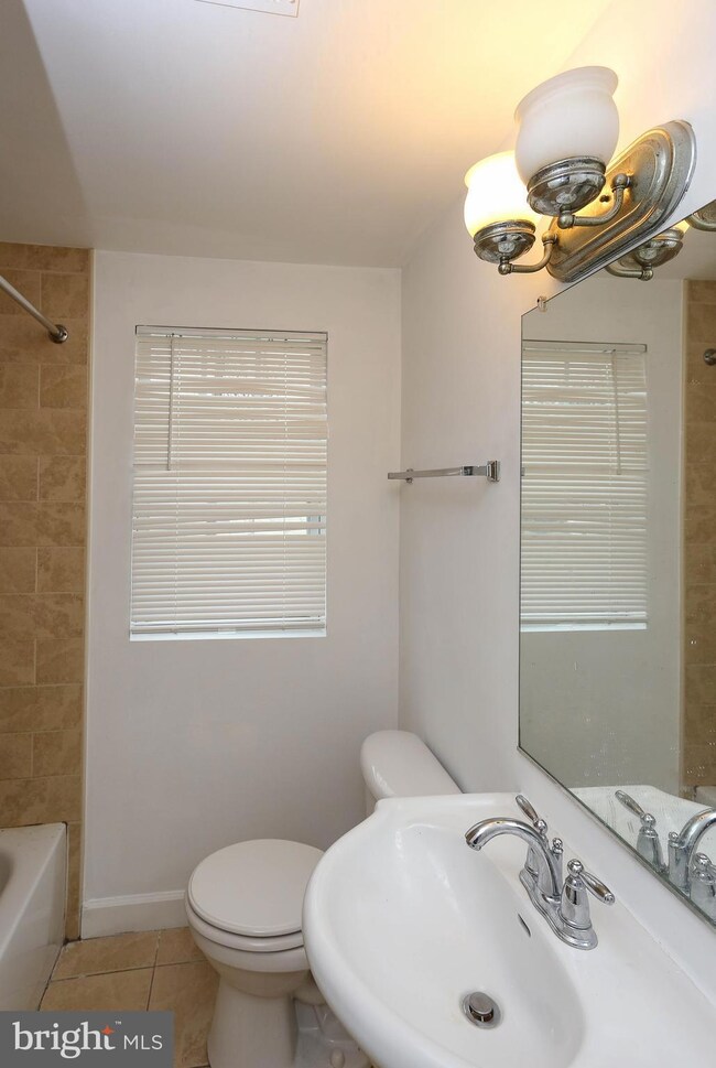 2505 Kent Town Place unit A, Hyattsville, MD 20785 - photo 7