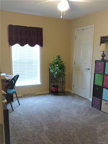 434 Pond Dr, Dunnsville, VA 22454 - photo 7