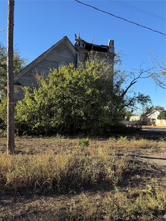 905 & 907 Ave B, Santa Anna, TX 76878 - photo 2