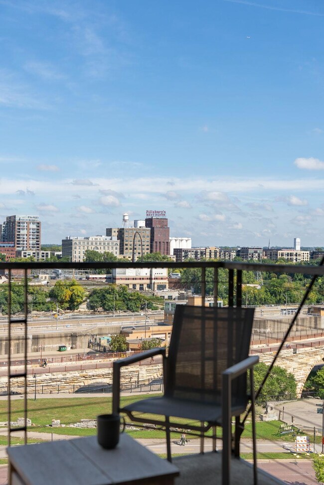 150 Portland Ave unit 704, Minneapolis, MN 55401 - photo 6