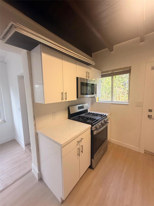 6411 SW 63rd Ct, South Miami, FL 33143 - photo 7