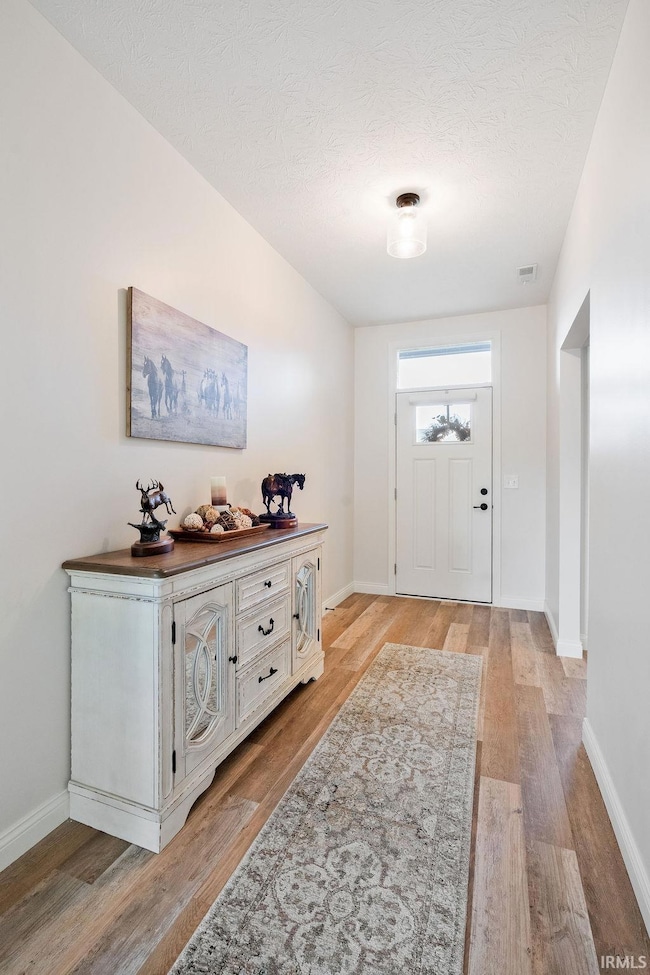 2042 Oak Leaf Ct, Kokomo, IN 46902 - photo 3