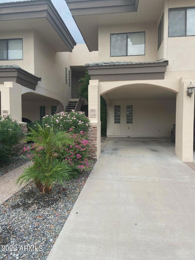 3235 E Camelback Rd unit 112, Phoenix, AZ 85018 - photo 2