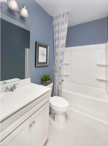 Secondary bath w-Tub