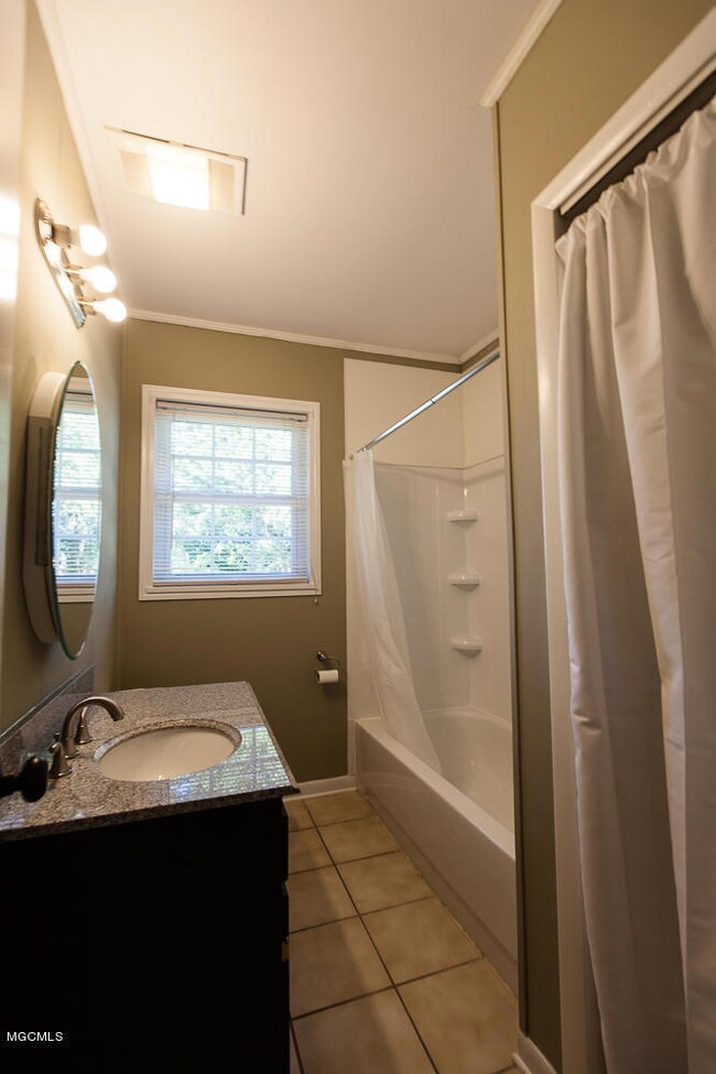 1765 Vaughn St, Biloxi, MS 39531 - photo 5