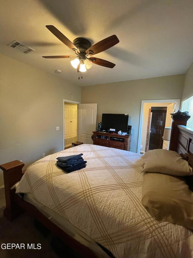 605 Maravillas St, El Paso, TX 79928 - photo 6