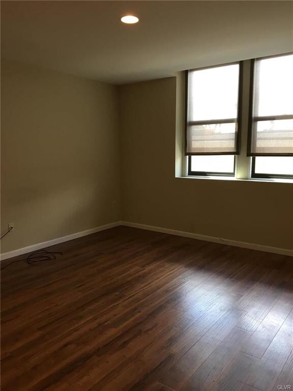 2 W Broad St unit 14, Bethlehem, PA 18018 - photo 2