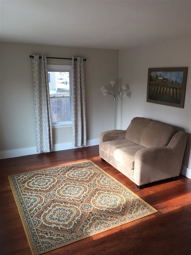 6 Booth St, Nashua, NH 03060 - photo 2