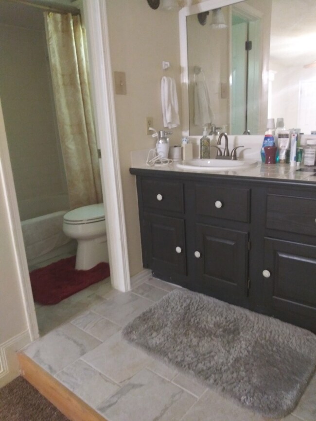 master bedrroom dressing area.