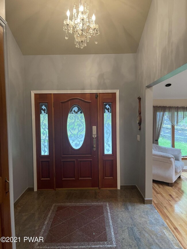 142 Apple Dr, Milford, PA 18337 - photo 5