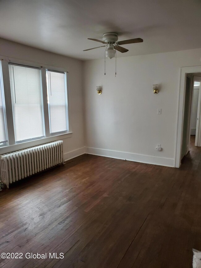 261 N Ballston Ave unit 1, Schenectady, NY 12302 - photo 5