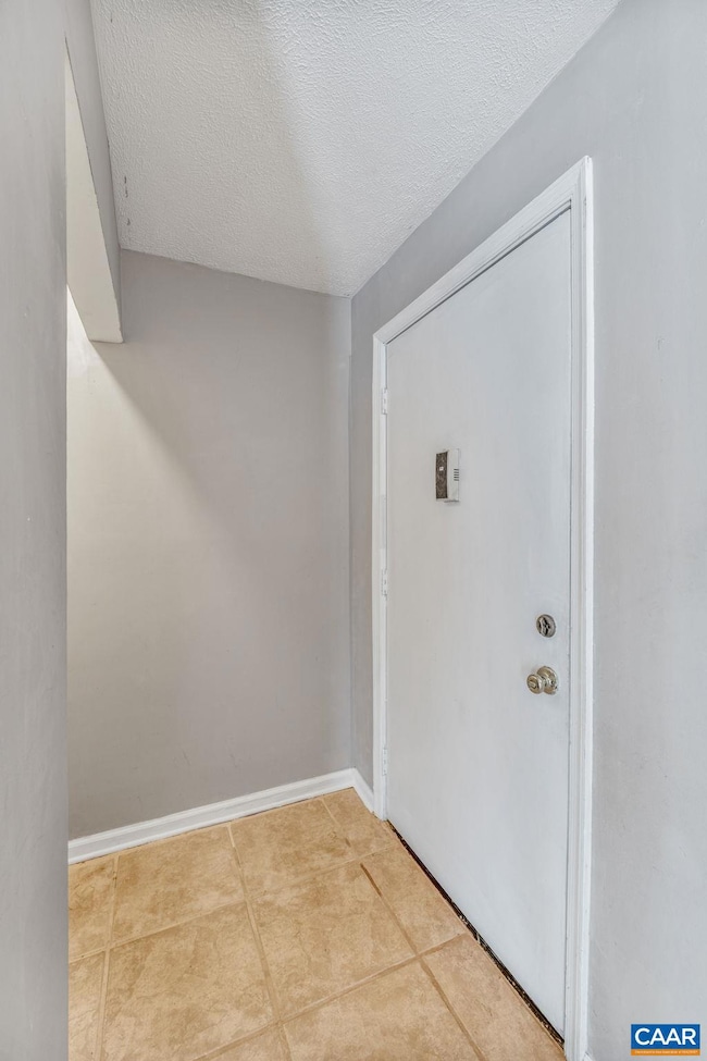 33 Spring Ct, Charlottesville, VA 22901 - photo 7