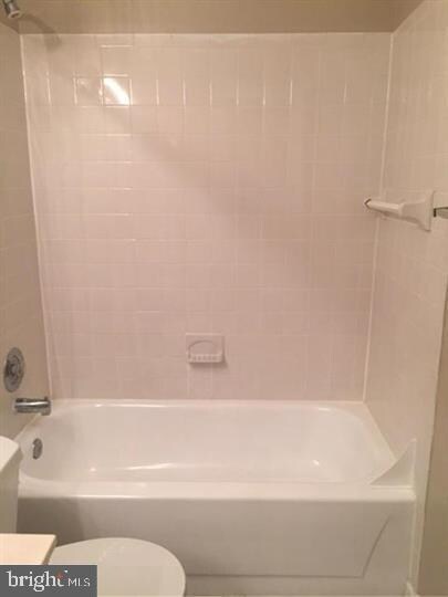 18066 Rolling Meadow Way unit 265, Olney, MD 20832 - photo 2