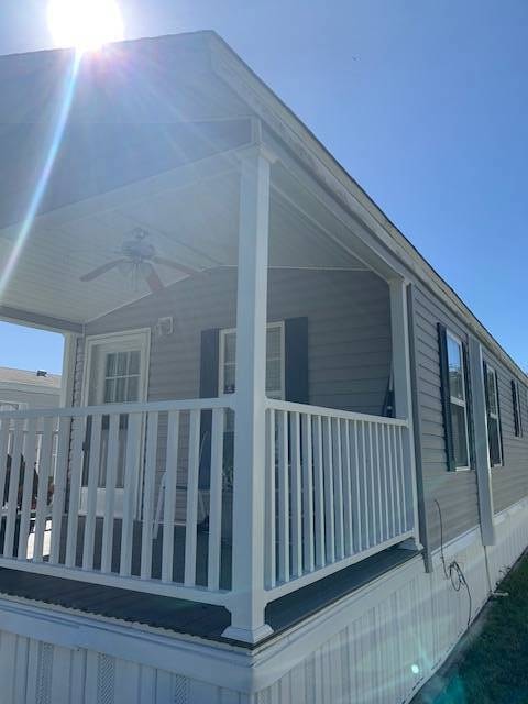 6941 Macdonald Ct unit 2, Zephyrhills, FL 33541 - photo 3