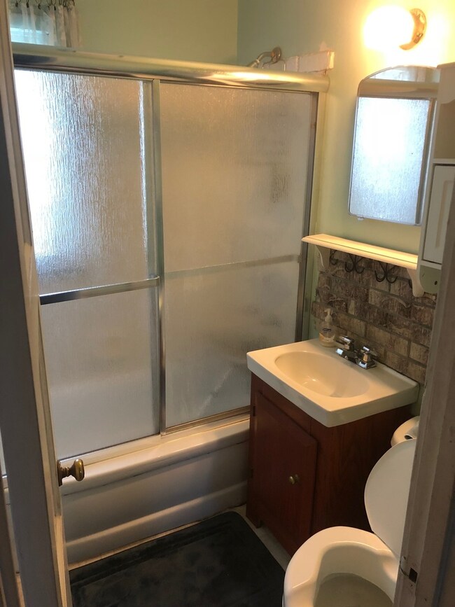 2925 Navaho Rd, Waukegan, IL 60087 - photo 5