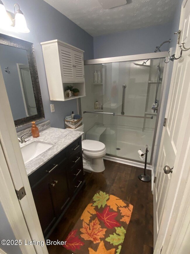 3400 Eastbrook Dr, La Grange, KY 40031 - photo 3