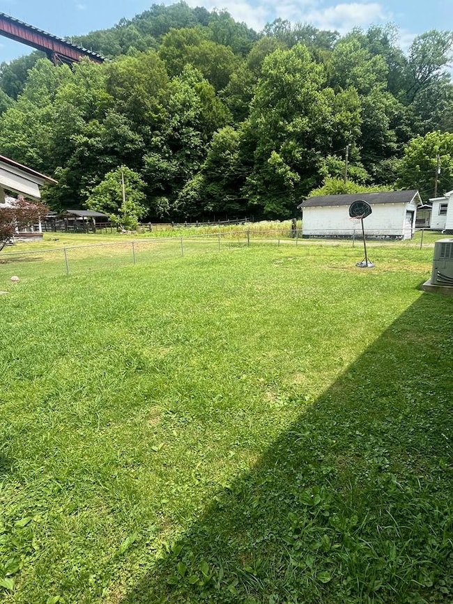 13491 S Ky Rt 7, Kite, KY 41828 - photo 5