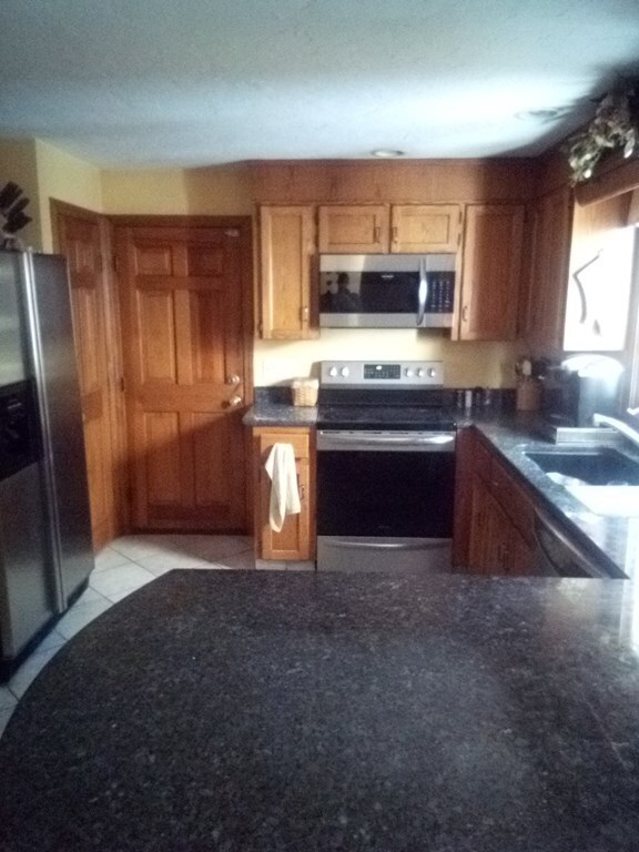 7 Sadler Rd, Upton, MA 01568 - photo 7