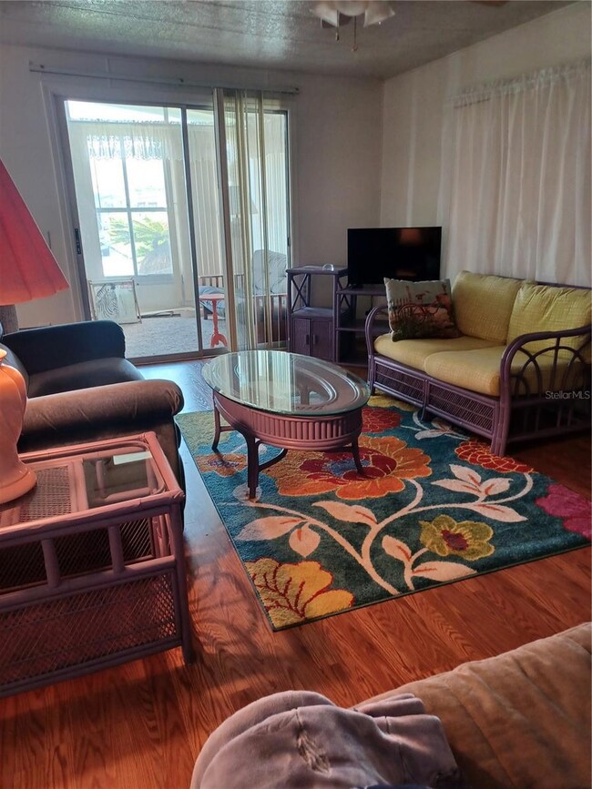 34620 Sweetpea Ln, Zephyrhills, FL 33541 - photo 7