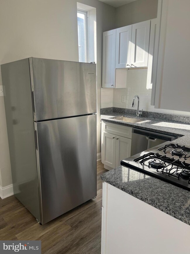 1800 N Calvert St unit 1, Baltimore, MD 21202 - photo 6