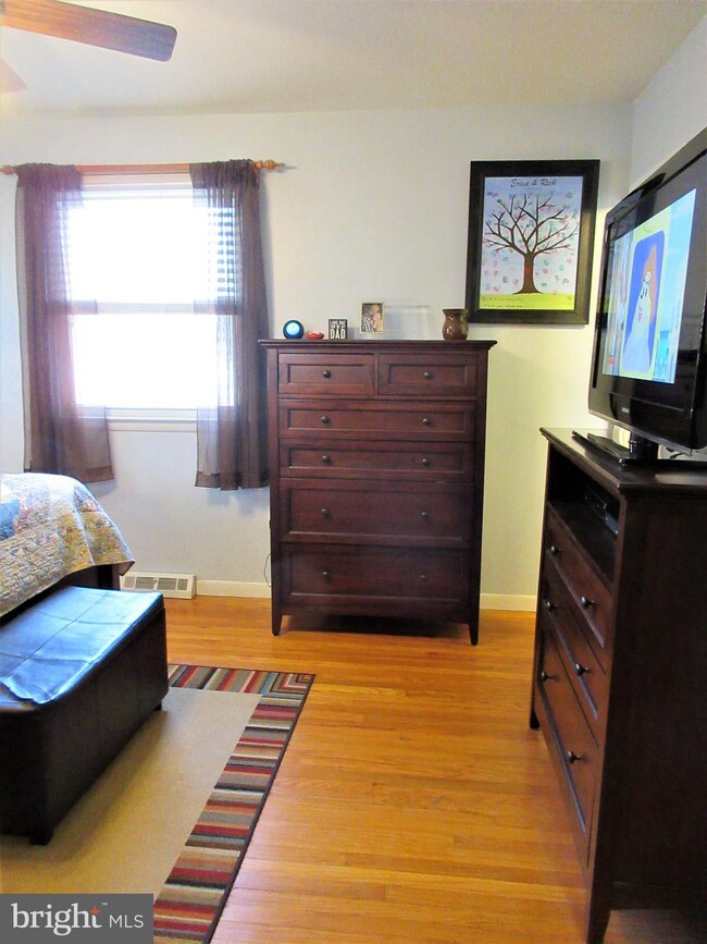 125 Hunter Ln, North Wales, PA 19454 - photo 7