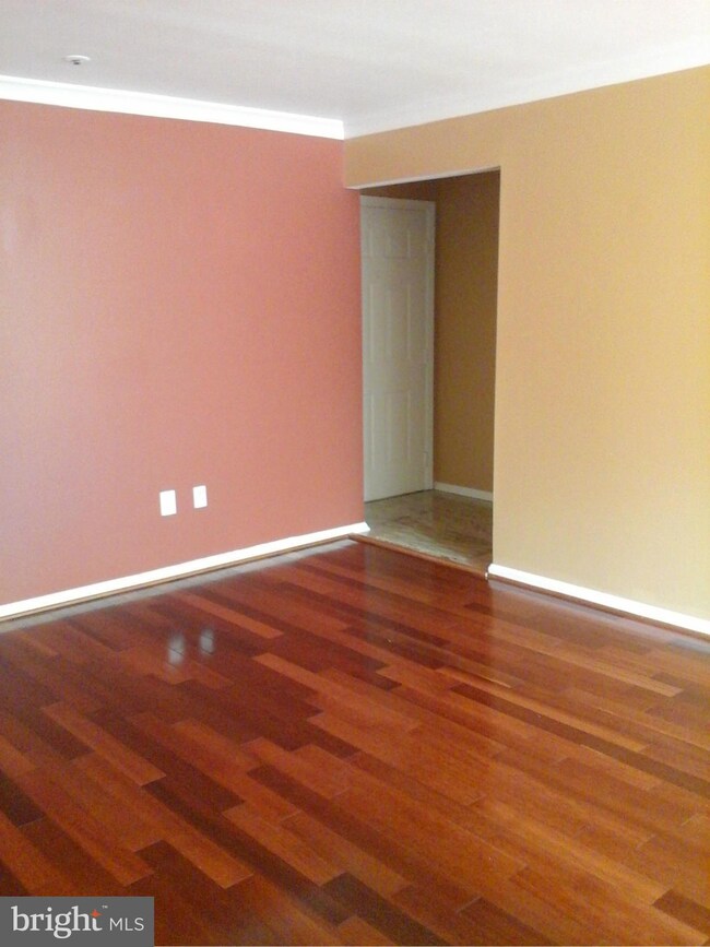 14905 Cleese Ct unit D, Silver Spring, MD 20906 - photo 6