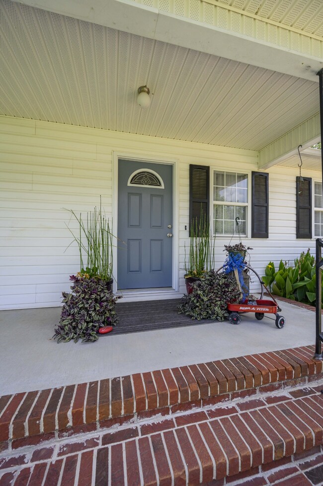 501 Woodrow St, Manchester, TN 37355 - photo 4