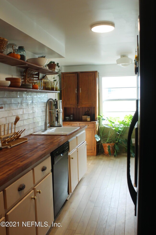 4711 Cedarwood Rd, Jacksonville, FL 32210 - photo 6