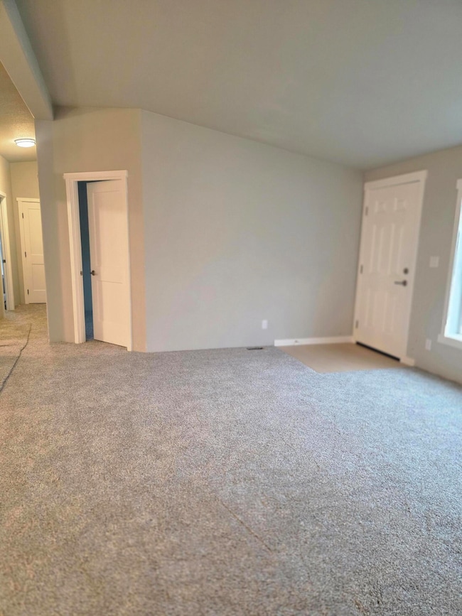 633 E Archwood Dr unit 70, Eagle Point, OR 97524 - photo 3