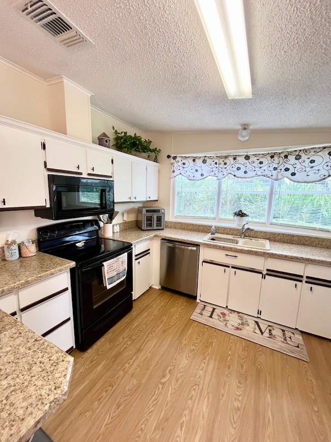 19471 Rolling Hills Ct unit 47-D, North Fort Myers, FL 33903 - photo 4