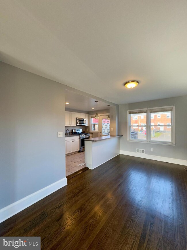 2127 Redthorn Rd, Middle River, MD 21220 - photo 3