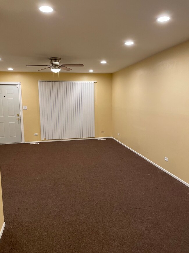 unlisted-address, Country Club Hills, IL 60478 - photo 5