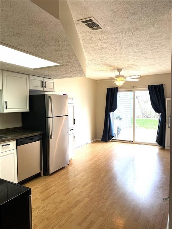 2970 Abounding Dr, Columbus, IN 47201 - photo 7