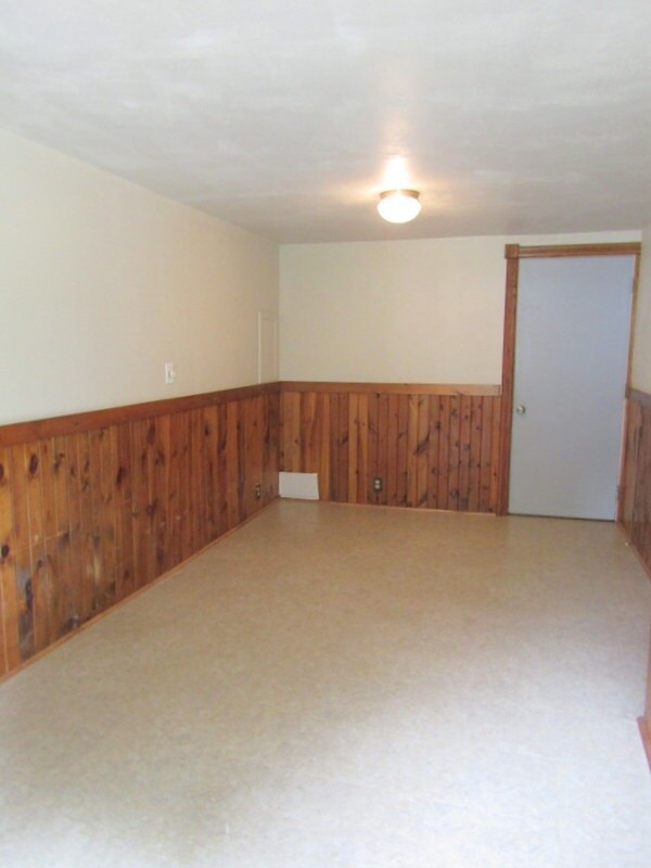 561 Janesville St, Oregon, WI 53575 - photo 4