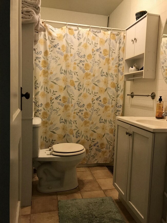 304 S Sycamore St, Odon, IN 47562 - photo 6