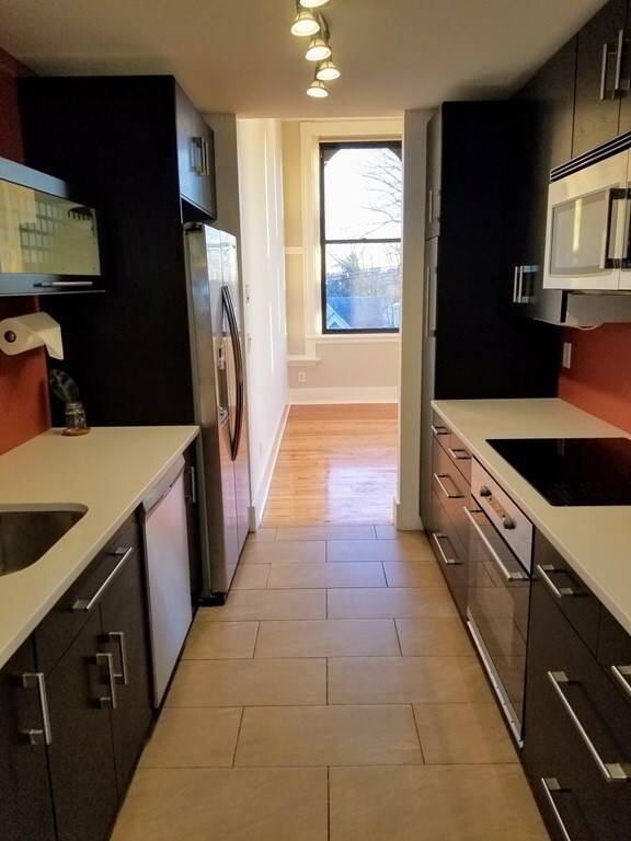 185 Morrison Ave unit 201, Somerville, MA 02144 - photo 7