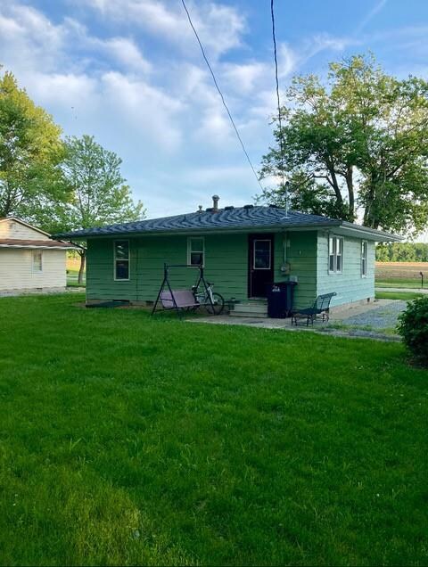 2882 W Mercer Ln, Pendleton, IN 46064 - photo 3