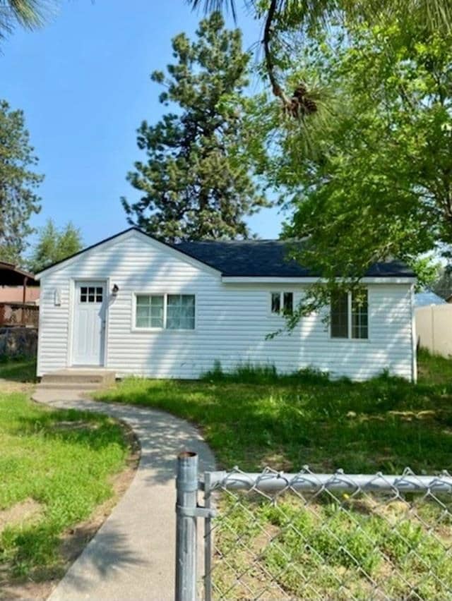 1320 W Rowan Ave, Spokane, WA 99205 - photo 2