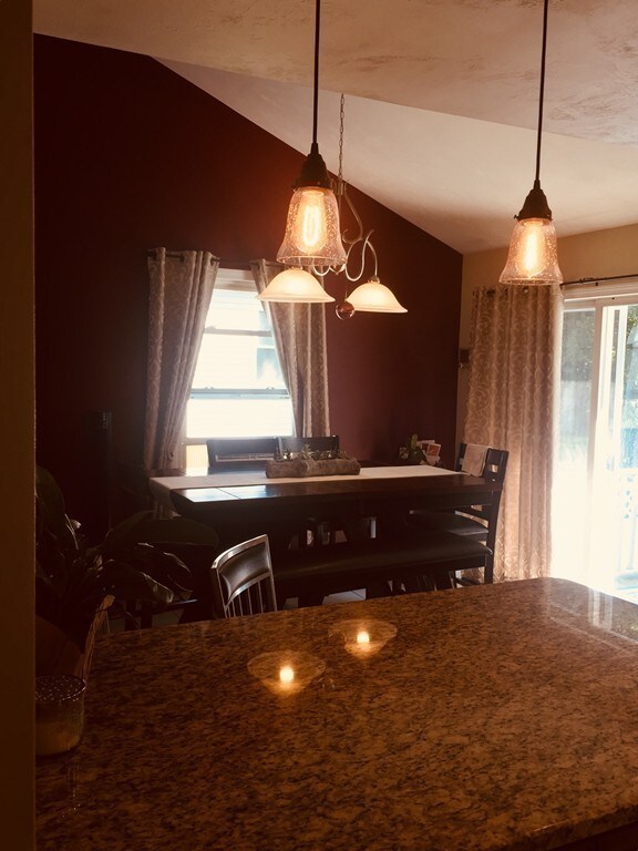 55 Santoro Rd, Worcester, MA 01606 - photo 4