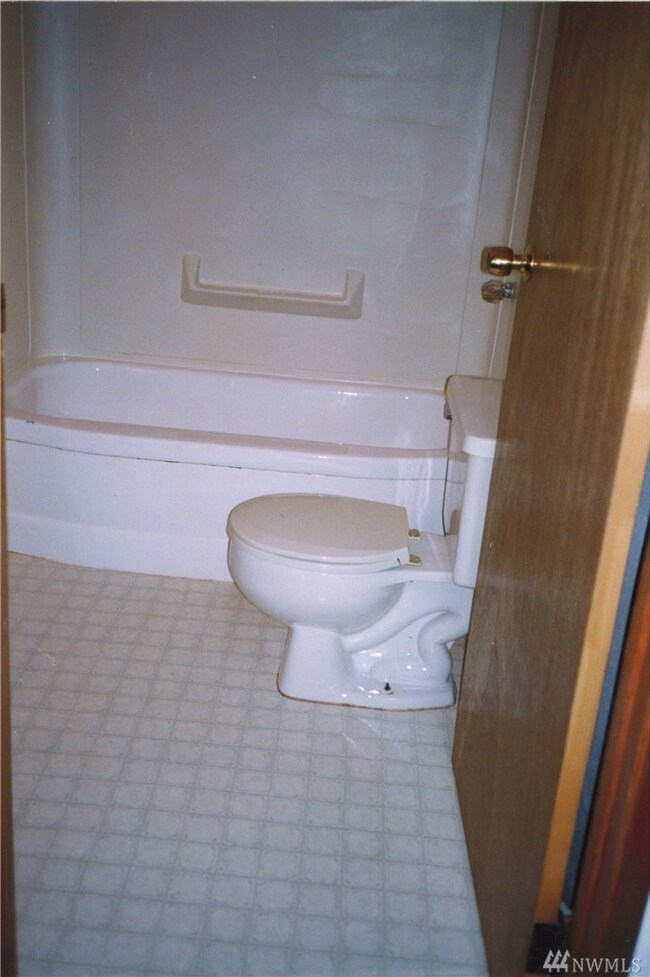 904 N 195th St, Shoreline, WA 98133 - photo 4