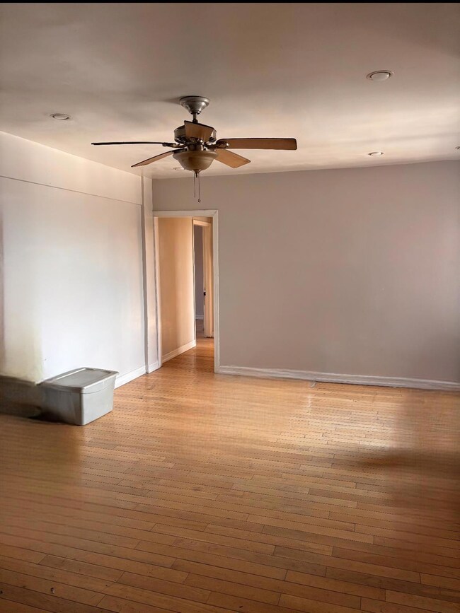 84-16 Elmhurst Ave unit 5E, Elmhurst, NY 11373 - photo 3