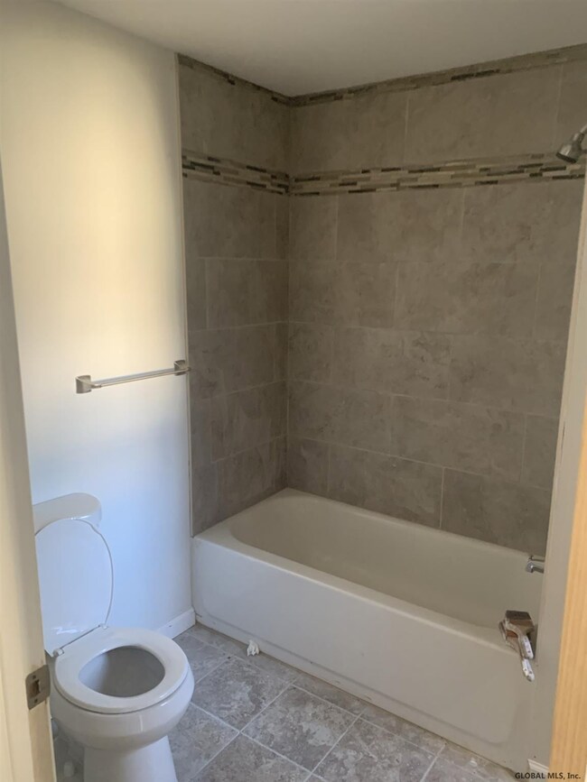 269 Elm St unit 1, Albany, NY 12202 - photo 5