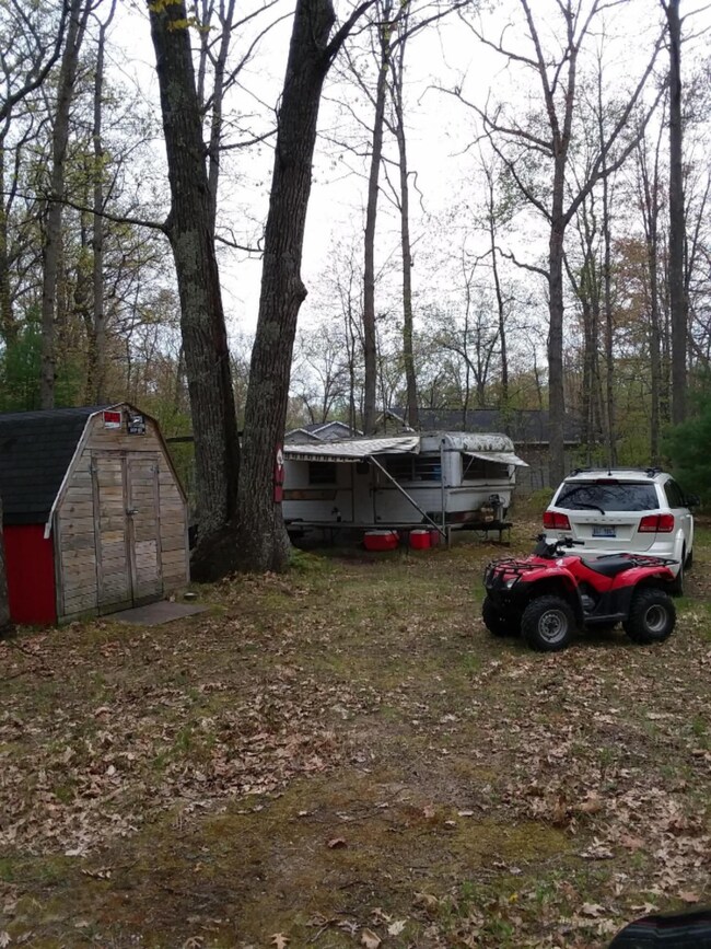 2518 W Oakwood Blvd, Merrill Township, MI 49309 - photo 2