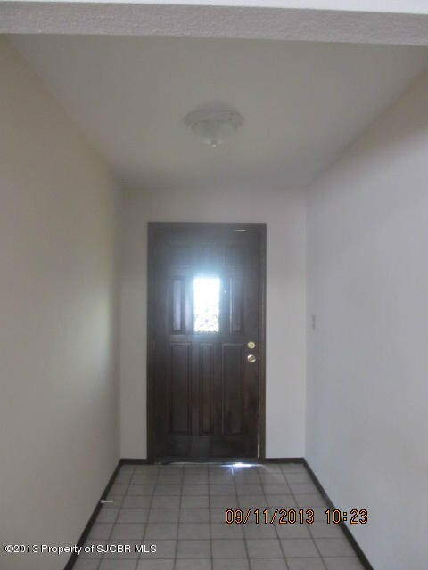 5803 Chaparral Cir, Farmington, NM 87402 - photo 2