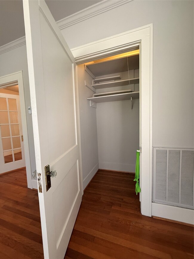 1201 W Gray St unit 3, Houston, TX 77019 - photo 5