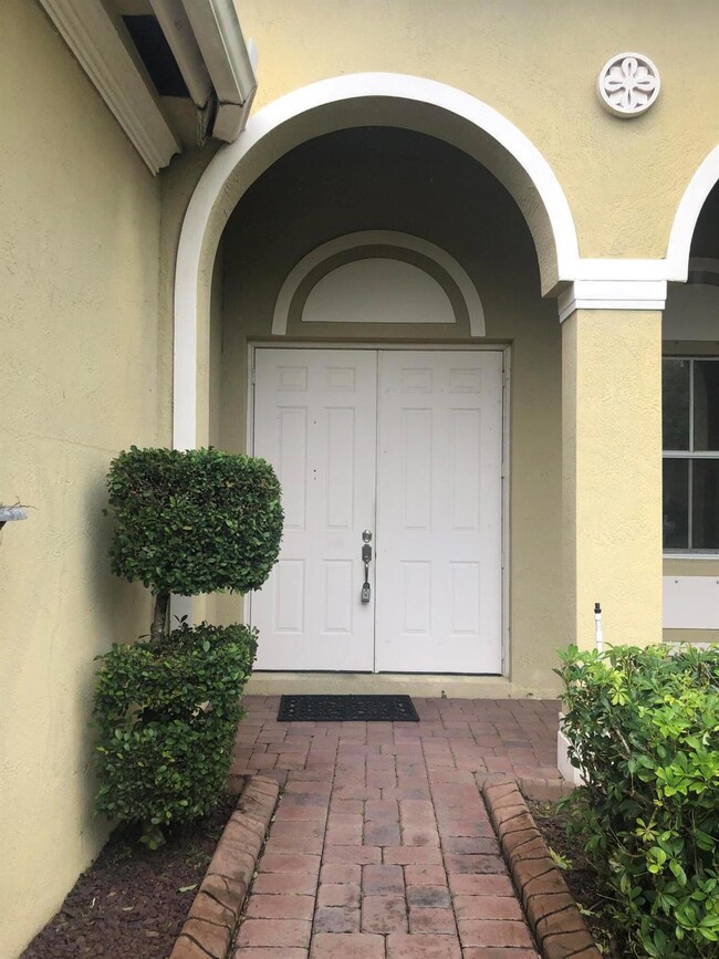 6136 Santa Margarito Dr, Fort Pierce, FL 34951 - photo 3