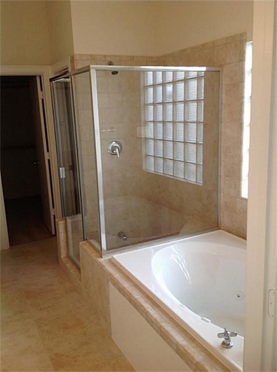 3722 Main Plaza Dr, Houston, TX 77025 - photo 6